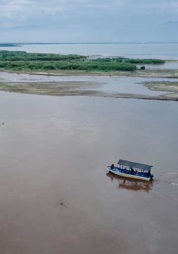 Bateau sur la Ruzisi, vue de haut